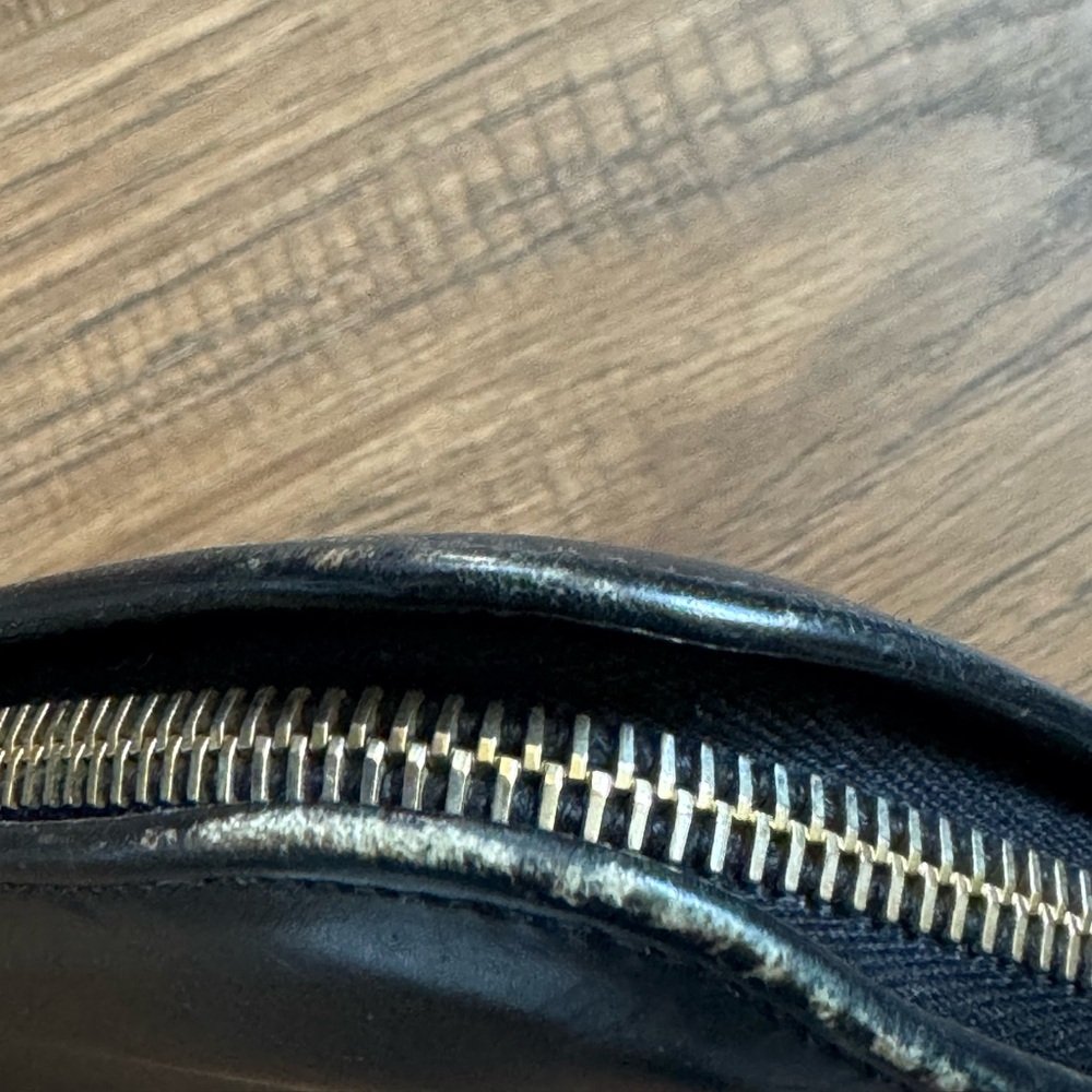 Saint Laurent Zip Around Black Leather Wallet - Picture 6 of 11